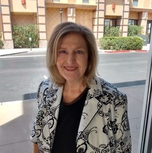 Meet your Posher, Deborah